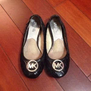 Michael Kors Fulton flats patent leather