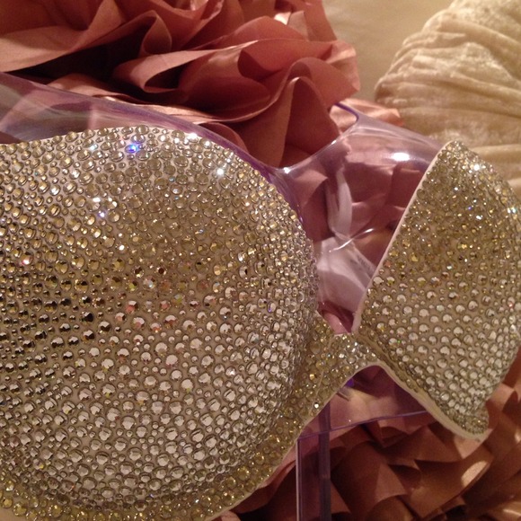 Swarovski crystal bra - Picture 3 of 4