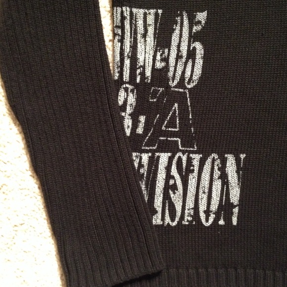 Black sporty sweater from Denmark - Picture 2 of 4