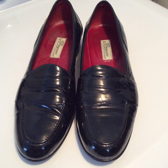 BUNDLE OF MENS SHOES FOR WENDY