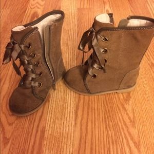 Brown lace up boots
