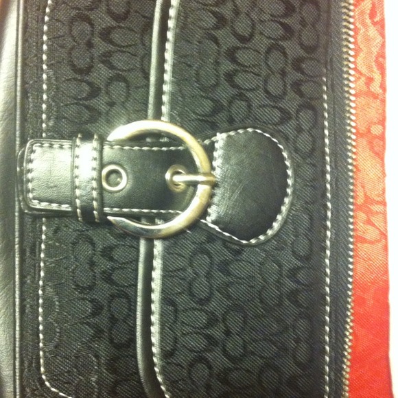 Authentic Coach Wristlet Purse - Picture 3 of 3