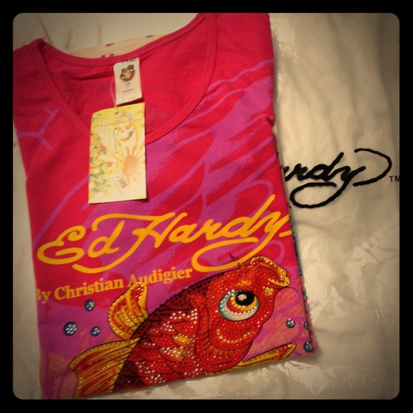Ed Hardy by Christian Audigier t-shirt.