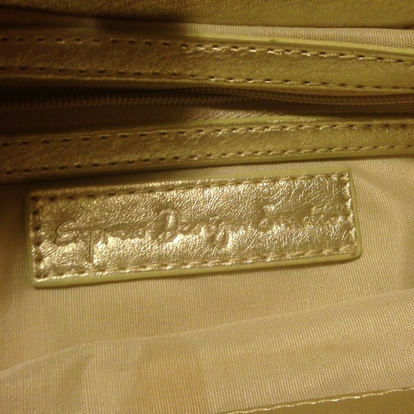 Express Design Studio - gold clutch - Picture 2 of 2