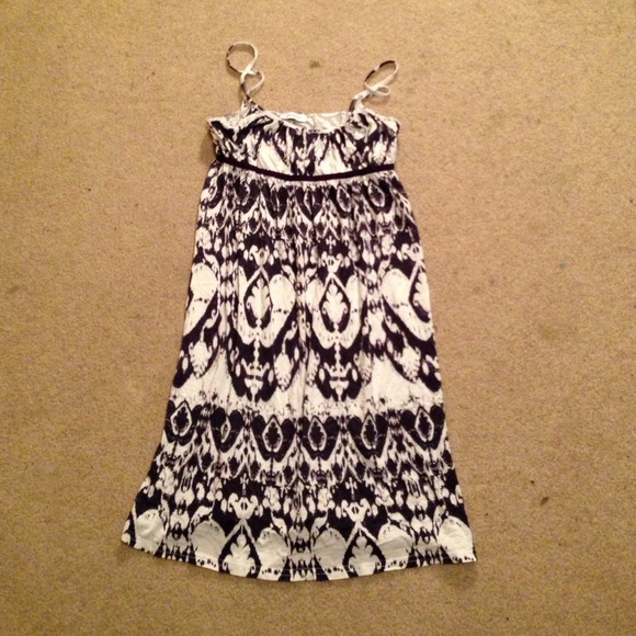 Beautiful dress!