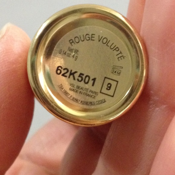 ❌❌SOLD OUT❌❌YSL lipstick Rouge Volupte #9 - Picture 2 of 2
