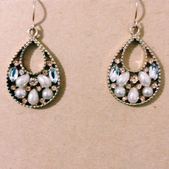 Rose gold & pearls earrings💕
