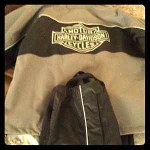Harley Davidson rain suit size small