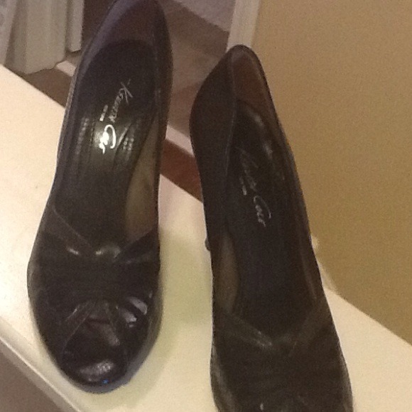 Pumps - Picture 2 of 4