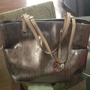 Authentic Michael Kors tote.