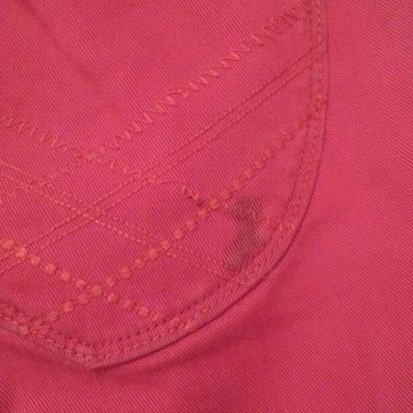 Red Jeans - Picture 3 of 4