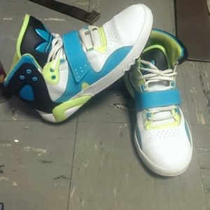 Authentic Adidas Women's Original Roundhouse Shoes