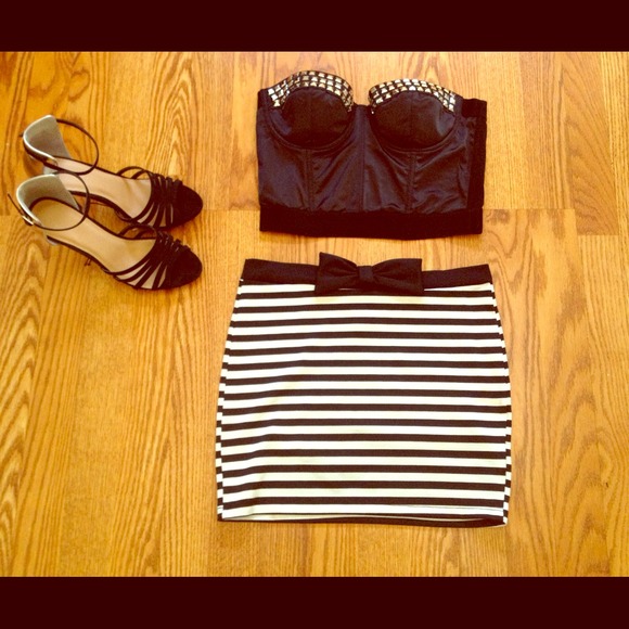 Satin Studded Corset - Picture 2 of 4