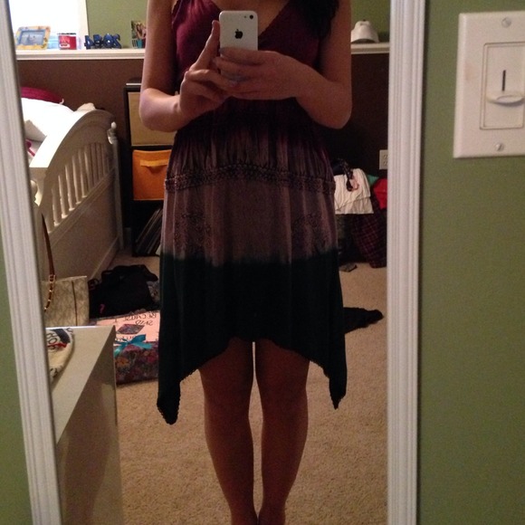 Dress - Picture 2 of 3