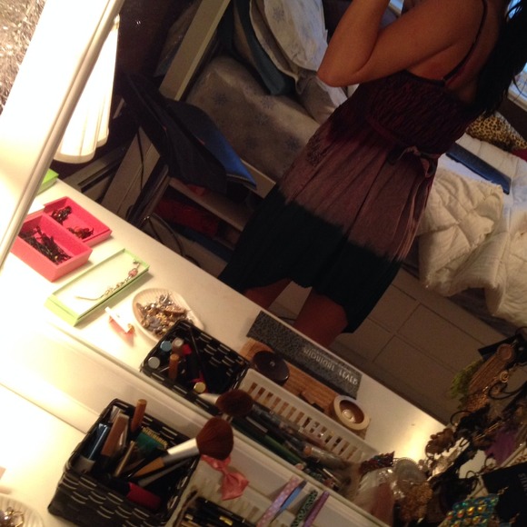 Dress - Picture 3 of 3