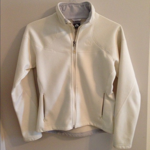 SOLD-🎉Nike ACG jacket🎉