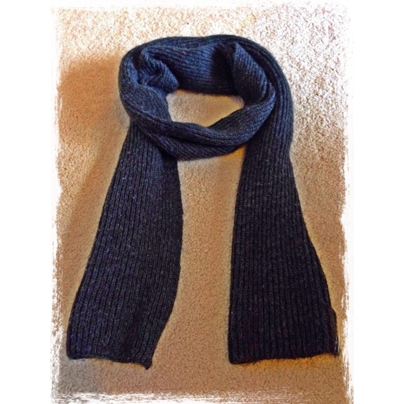 ⚡️SALE⚡️Brand New Dark Grey Knitted Scarf