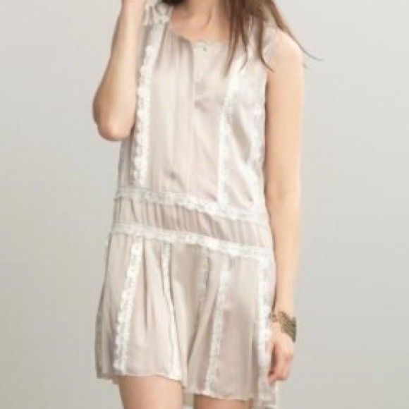 Banna republic ( heritage ) silk drop waist dress