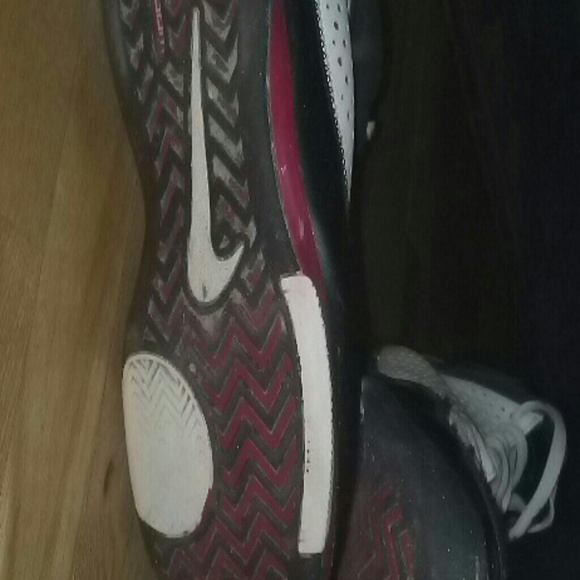 Nike '89 air zooms gently used - Picture 3 of 4
