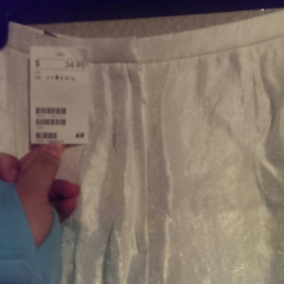 Skirt - Picture 3 of 4
