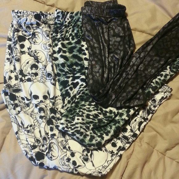 3 pack of designed leggings