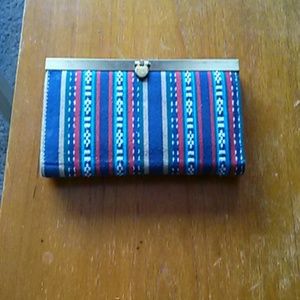 BDG Clutch wallet