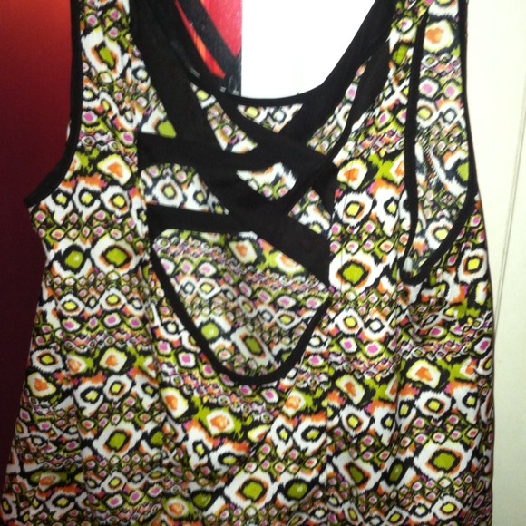 Tank - Picture 2 of 2