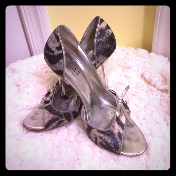💯Authentic Guess shoes💃 - Picture 1 of 2