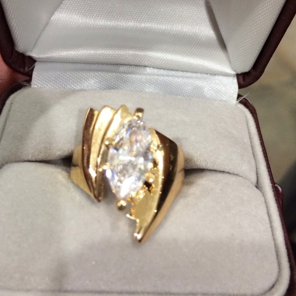 Costume ring marquis large stone