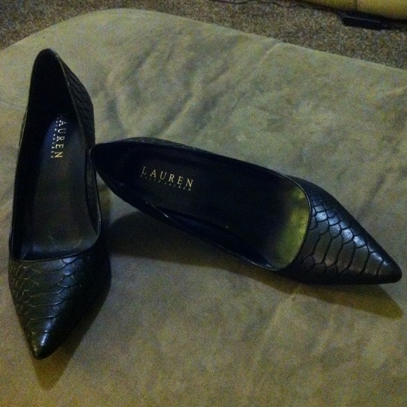 Shoes - Picture 2 of 2