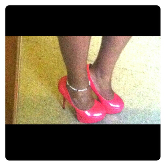 Heels - Picture 1 of 1