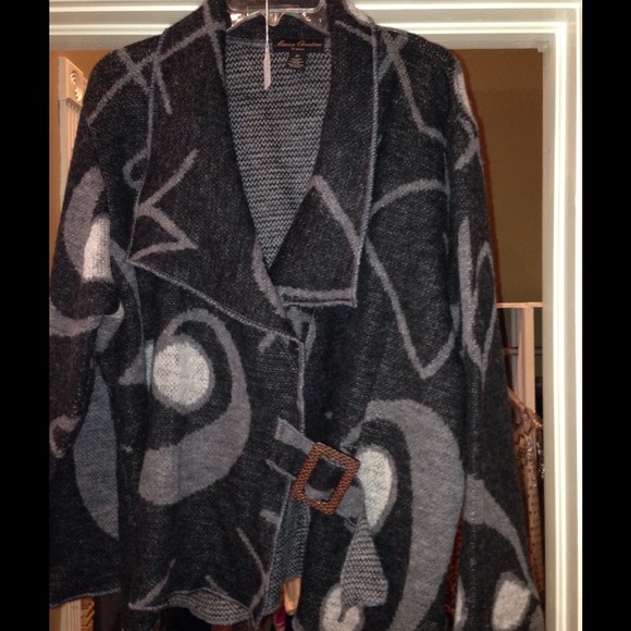 Jackets - Picture 2 of 3