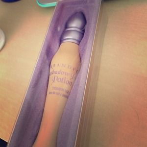Urban decay eyeshadow primer potion Eden