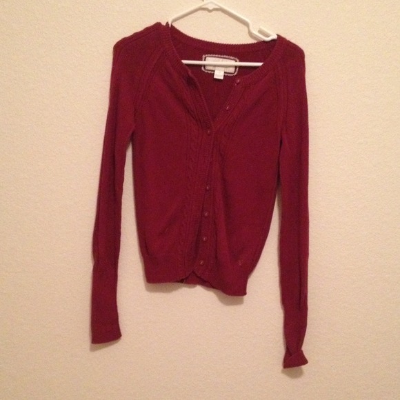 American Eagle cranberry red cardigan