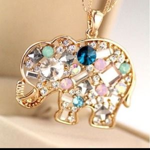🚫ON HOLD 🚫 Elephant Sweater Necklace