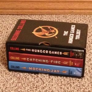 🚫HOLD🚫 The Hunger Games Books