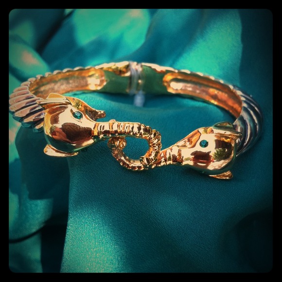 HPElephant  bracelet silver&gold w/ green eyes