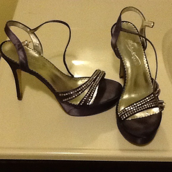 ✨SOLD✨Eggplant purple stiletto platform sandal