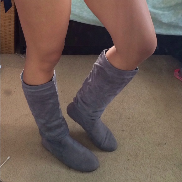 🚫BUNDLED🚫Grey suede boots