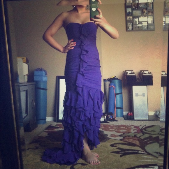 Designer gown - Picture 1 of 4