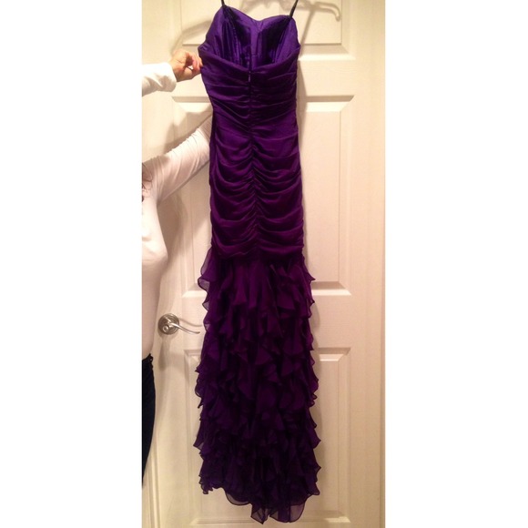 Designer gown - Picture 3 of 4