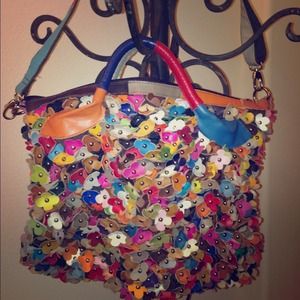 Hold**Beautiful flower leather satchel... 🌸🌷🌹🌺