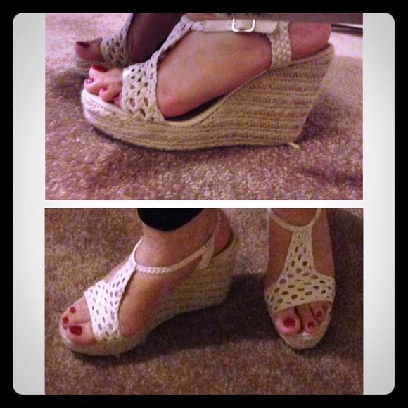 Wedge shoes