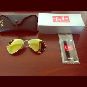 Auth Rayban Gold Flash lens Aviator