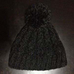 OOOOONNNNN HHHHOOOLLLDDDD