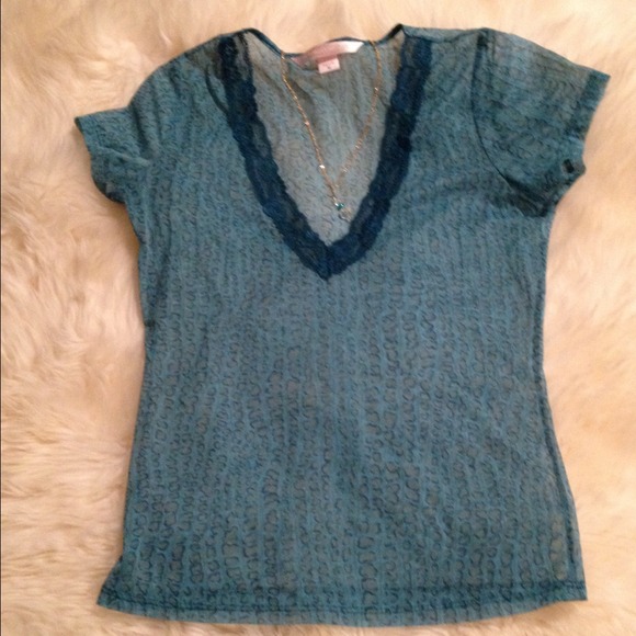 🎉 CLEARANCE Victoria's  Secret Sheer Top