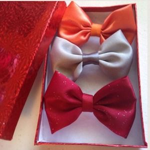 Hair bows 🎀