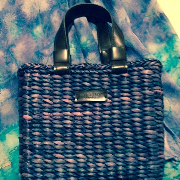 Kenneth Cole Straw Tote Bag - Picture 2 of 3