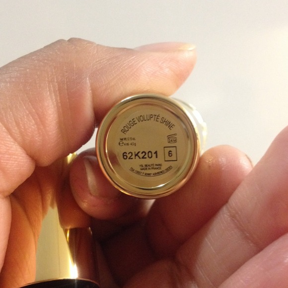 ❌❌SOLD OUT❌❌YSL Rouge Volupté Shine #6 - Picture 2 of 2