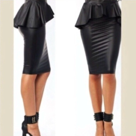 Faux leather peplum skirt LAST ONE - Picture 2 of 3